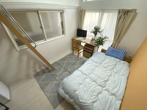 のマンスリーマンション・ウィークリーマンション「【泉外旭川駅まで徒歩１２分】バストイレ別🚿Wi-Fi完備！出張向け快適滞在🌟すむだす新川第３ 101(No.1266481)」メイン画像