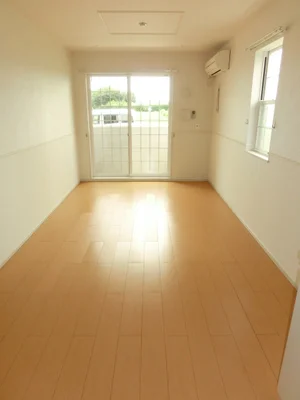 のマンスリーマンション・ウィークリーマンション「ヒル　オブ　サプリング　Ｂ棟 101・洋室(No.1266488)」メイン画像