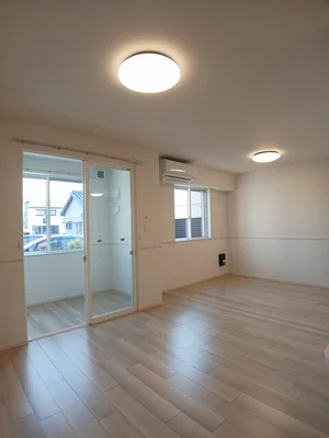 のマンスリーマンション・ウィークリーマンション「シャ　ブロン 101・洋室(No.1266955)」メイン画像