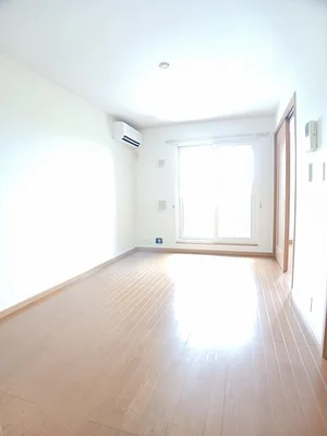 宮内駅（新潟県）のマンスリーマンション・ウィークリーマンション「カルペ　ディエム 202・洋室(No.1266961)」メイン画像