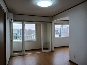 のマンスリーマンション・ウィークリーマンション「カーサ．ユウＡ 201・洋室(No.1266979)」メイン画像