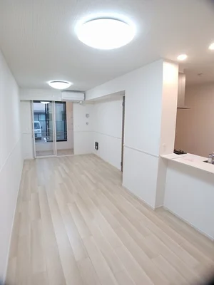 のマンスリーマンション・ウィークリーマンション「グランコート　ヌクイ 105・洋室(No.1267070)」メイン画像