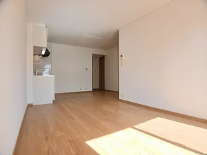 のマンスリーマンション・ウィークリーマンション「プラム・ジェルメ 101・洋室(No.1267129)」メイン画像