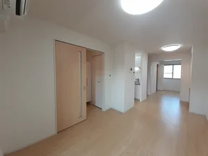 河内長野市のマンスリーマンション・ウィークリーマンション「ソレアード・ニシキ　Ⅱ 103・洋室(No.1267193)」メイン画像