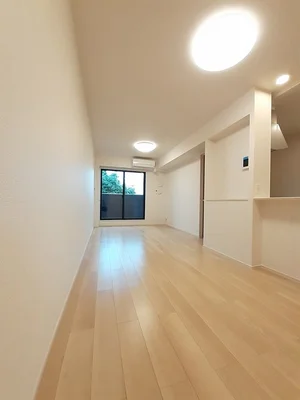 のマンスリーマンション・ウィークリーマンション「ノーブル　メゾン　旭ヶ丘 203・洋室(No.1267261)」メイン画像