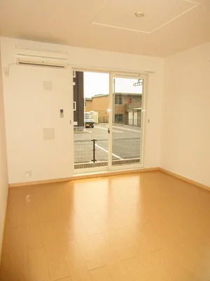 のマンスリーマンション・ウィークリーマンション「メゾン　ド　ソレイユ　壱番館 102・洋室(No.1267371)」メイン画像