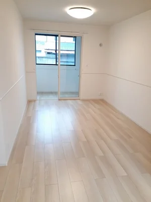 のマンスリーマンション・ウィークリーマンション「リアトリス　Ⅱ 102・洋室(No.1267420)」メイン画像