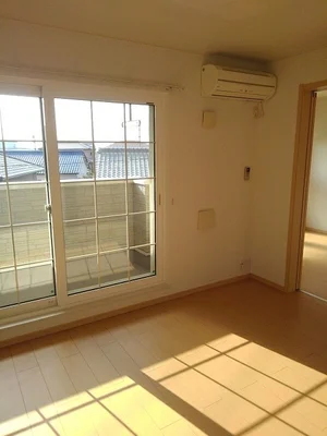 鈴鹿サーキット稲生駅（三重県）のマンスリーマンション・ウィークリーマンション「セレーノ　スパッツィオⅠ・Ａ 202・洋室(No.1267492)」メイン画像