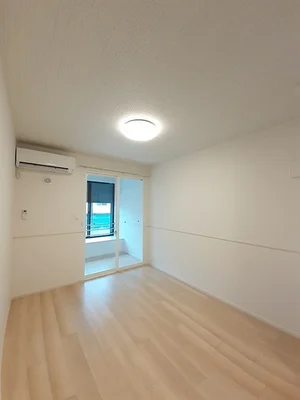 のマンスリーマンション・ウィークリーマンション「ル・クラージュ　Ⅲ 101・洋室(No.1267528)」メイン画像