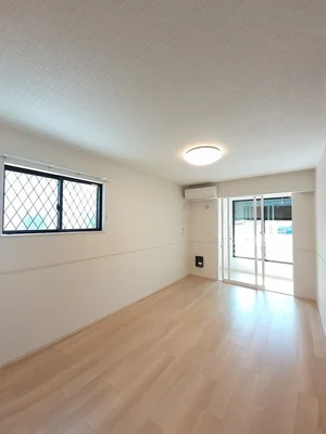 のマンスリーマンション・ウィークリーマンション「アイリス初生Ａ 101・洋室(No.1267529)」メイン画像