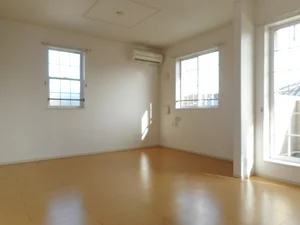 のマンスリーマンション・ウィークリーマンション「シンシアリー三笠Ⅰ 201・洋室(No.1267588)」メイン画像