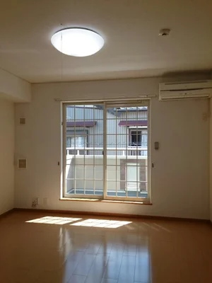 のマンスリーマンション・ウィークリーマンション「グレイスフルみのわ 202・洋室(No.1267654)」メイン画像