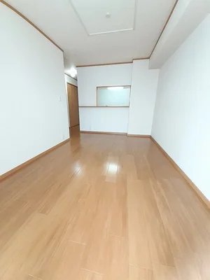 のマンスリーマンション・ウィークリーマンション「メリディオ日向館 102・洋室(No.1268021)」メイン画像