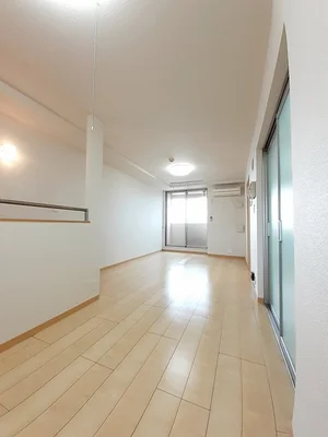 のマンスリーマンション・ウィークリーマンション「ナオパウム 401・洋室(No.1268179)」メイン画像