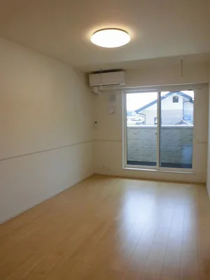 のマンスリーマンション・ウィークリーマンション「ソッフィオーネⅠ 203・洋室(No.1268332)」メイン画像