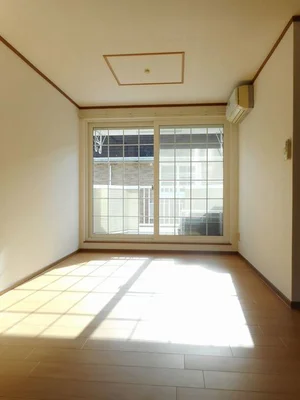 滋賀県の大東建託リーシング株式会社のマンスリーマンション・ウィークリーマンション「メゾン　グリシーヌ 202・和室(No.1268339)」メイン画像