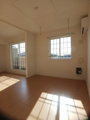 のマンスリーマンション・ウィークリーマンション「カルム　Ⅱ　中央Ｂ 202・洋室(No.1268903)」メイン画像