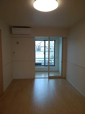 のマンスリーマンション・ウィークリーマンション「チェリーツリーやえ　Ⅱ 101・洋室(No.1269043)」メイン画像