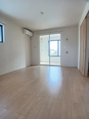 南彦根駅（滋賀県）のマンスリーマンション・ウィークリーマンション「シェ　モアⅠ 103・洋室(No.1269130)」メイン画像