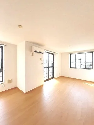 のマンスリーマンション・ウィークリーマンション「サウスワード長尾 201・洋室(No.1269231)」メイン画像