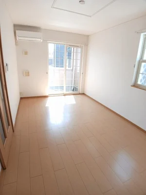 のマンスリーマンション・ウィークリーマンション「ミドルリアサニー 101・洋室(No.1269277)」メイン画像