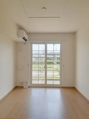 のマンスリーマンション・ウィークリーマンション「ヴィルヌーブＢ館 102・洋室(No.1269448)」メイン画像