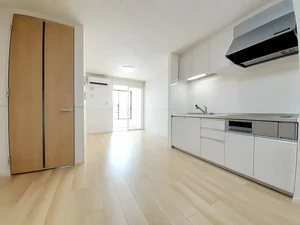 のマンスリーマンション・ウィークリーマンション「カーサ　フェリシアＢ 102・洋室(No.1269555)」メイン画像