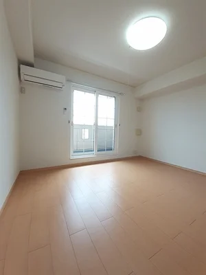 のマンスリーマンション・ウィークリーマンション「ポム・ド・テールⅢ 202・洋室(No.1269570)」メイン画像