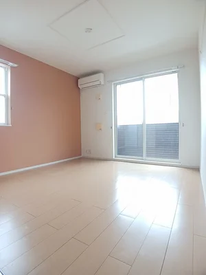 のマンスリーマンション・ウィークリーマンション「レユスィートＹ　Ⅵ 102・洋室(No.1269575)」メイン画像