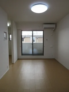 のマンスリーマンション・ウィークリーマンション「ミルネハイツＢ＆Ｗ 202・洋室(No.1269592)」メイン画像