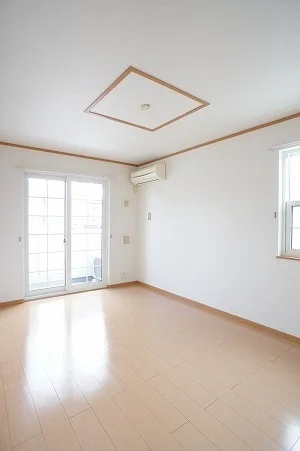 のマンスリーマンション・ウィークリーマンション「フィデールＳＡＫＵＲＡ　Ⅰ 102・洋室(No.1269894)」メイン画像