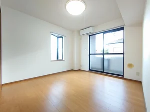 のマンスリーマンション・ウィークリーマンション「メゾンアンソレイユ 101(No.1269903)」メイン画像