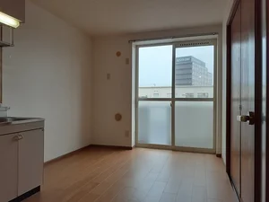 山梨県のマンスリーマンション・ウィークリーマンション「アーバンコート中沢Ａ 102・洋室(No.1269963)」メイン画像