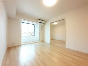 のマンスリーマンション・ウィークリーマンション「ヴィラ・ローザ 204・洋室(No.1270051)」メイン画像