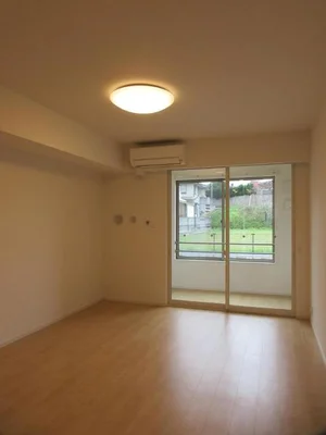 のマンスリーマンション・ウィークリーマンション「Ｓｔ．メゾン．ＤⅡ 105・洋室(No.1270170)」メイン画像