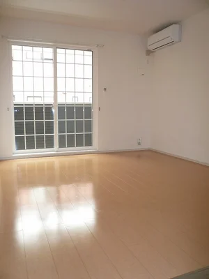 のマンスリーマンション・ウィークリーマンション「オーブ・ココ　Ⅲ 102・洋室(No.1270224)」メイン画像