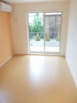 のマンスリーマンション・ウィークリーマンション「メゾン　ド　アダージョ　Ｄ 101・洋室(No.1270243)」メイン画像