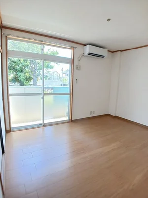 のマンスリーマンション・ウィークリーマンション「ローズガーデン 102・洋室(No.1270370)」メイン画像