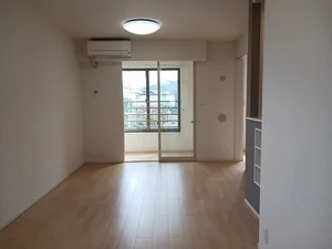 のマンスリーマンション・ウィークリーマンション「ラ　ソレイユ 203・洋室(No.1270392)」メイン画像