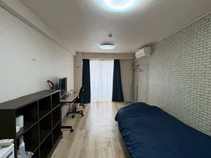 新大阪駅（大阪府）のマンスリーマンション・ウィークリーマンション「「新大阪駅」出口すぐ｜ゆったり9帖　シャワートイレ別(No.1270551)」メイン画像