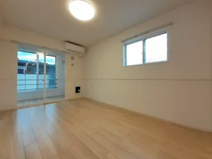 のマンスリーマンション・ウィークリーマンション「ＲＡＹ　ＳＨＥＬＬ 101・洋室(No.1270730)」メイン画像