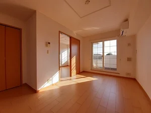 のマンスリーマンション・ウィークリーマンション「セレノ・カーサ・Ｓ　Ⅱ 202・洋室(No.1270820)」メイン画像