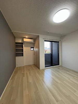 のマンスリーマンション・ウィークリーマンション「イリゼⅡ 102・洋室(No.1270883)」メイン画像