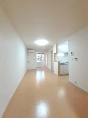 のマンスリーマンション・ウィークリーマンション「Ｄｅａｒ　ｃｏｕｒｔ　Ⅲ 101・洋室(No.1270932)」メイン画像