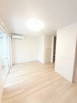 のマンスリーマンション・ウィークリーマンション「カメリアガーデン 101・洋室(No.1270942)」メイン画像