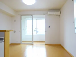 のマンスリーマンション・ウィークリーマンション「アンダンテ　Ⅱ 202・洋室(No.1270970)」メイン画像