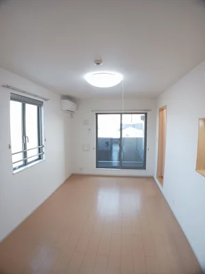 のマンスリーマンション・ウィークリーマンション「サン　スーシ 301・洋室(No.1271017)」メイン画像