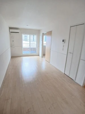 のマンスリーマンション・ウィークリーマンション「プラシード　Ｊ． 202・洋室(No.1271053)」メイン画像