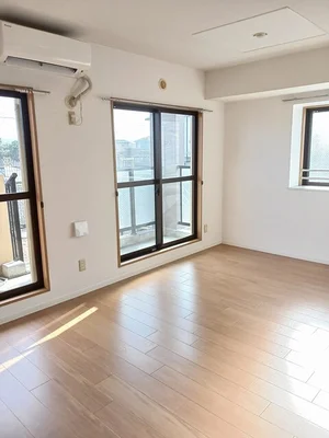 のマンスリーマンション・ウィークリーマンション「クレセールヴァンブ 105・洋室(No.1271056)」メイン画像