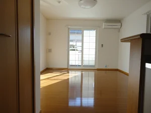 のマンスリーマンション・ウィークリーマンション「セレノ東野　Ａ 105・洋室(No.1271184)」メイン画像